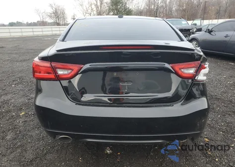 2018 Nissan Maxima 3.5S z USA, uszkodzony, nr VIN 1N4AA6AP9JC405750